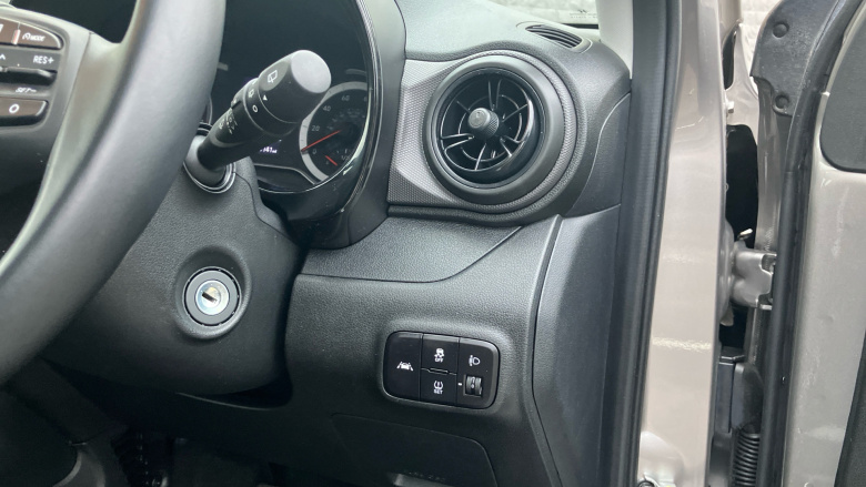 Hyundai i10 1.2 MPi SE Connect 5dr Petrol Hatchback